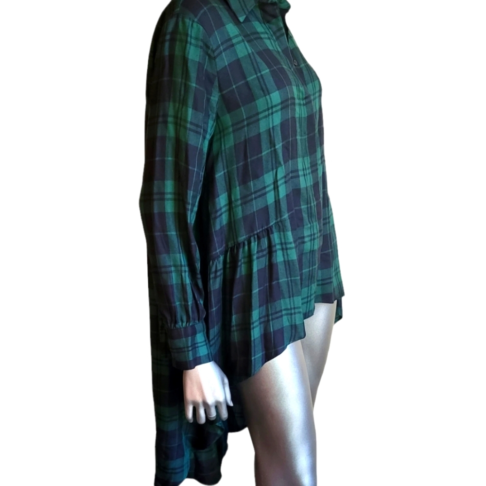270. NWT Zara Trafaluc Oversized Button Down Plaid Shirt/Top - Size Large